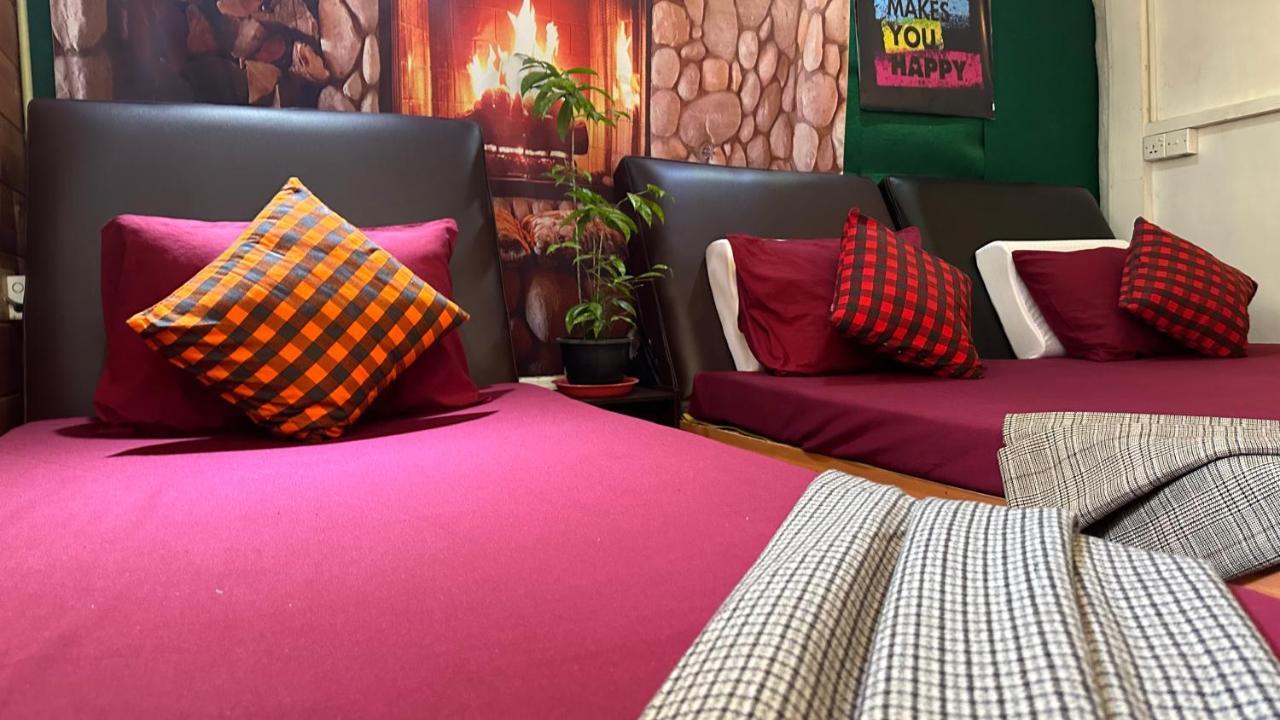 A Lounge Hostel And Cafe Елла Екстер'єр фото