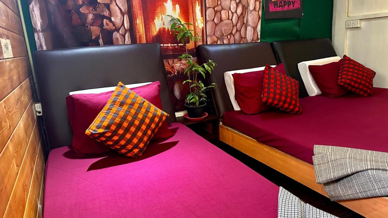 A Lounge Hostel And Cafe Елла Екстер'єр фото