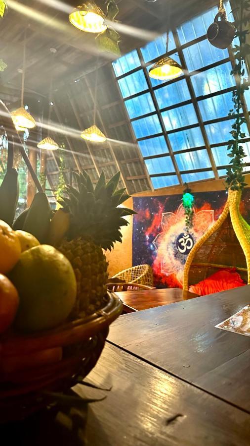 A Lounge Hostel And Cafe Елла Екстер'єр фото