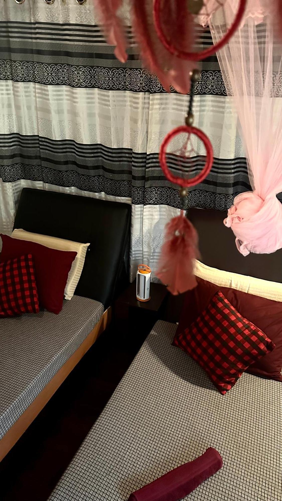 A Lounge Hostel And Cafe Елла Екстер'єр фото